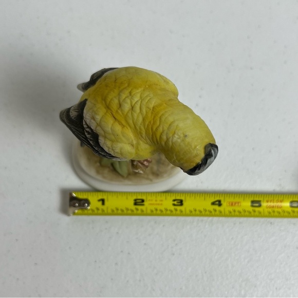 Lefton Hand Painted Gold Finch Bird Figurine China KW395 Yellow - Picture 8 of 8